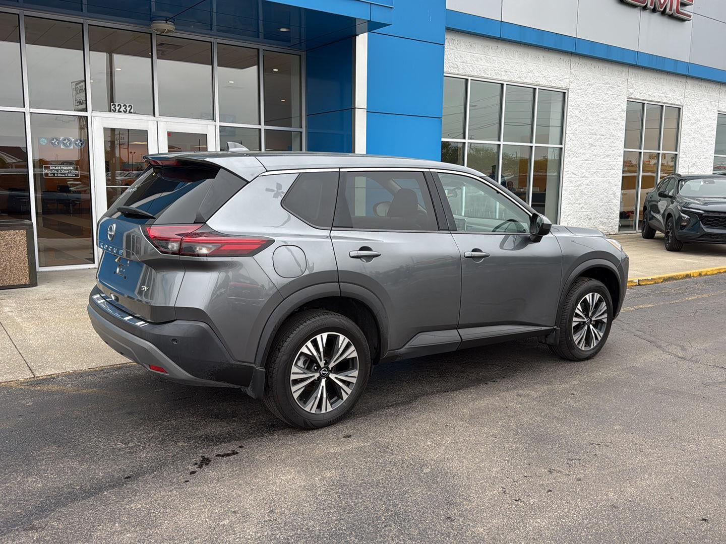 2023 Nissan Rogue SV