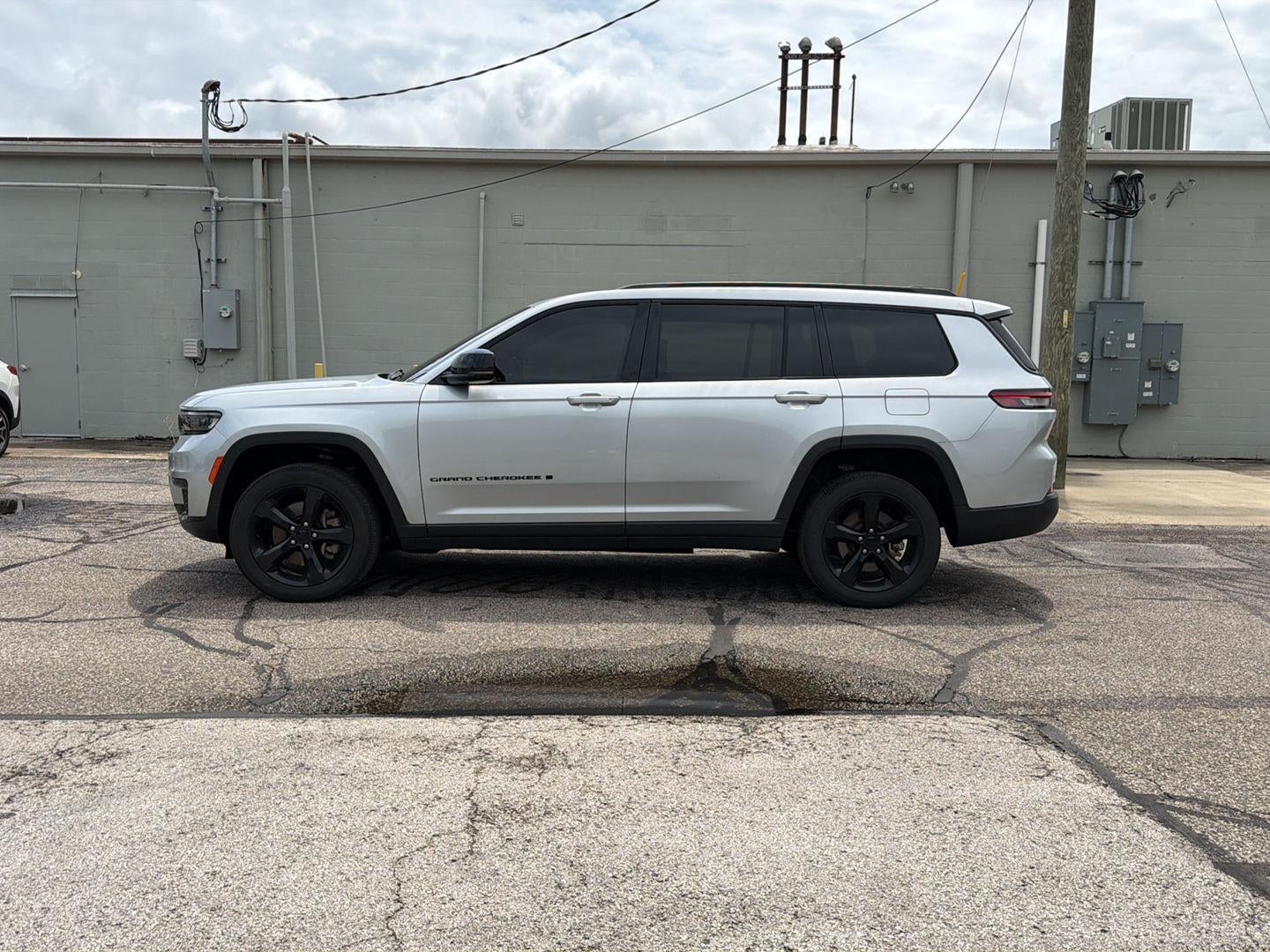 2023 Jeep Grand Cherokee L Altitude