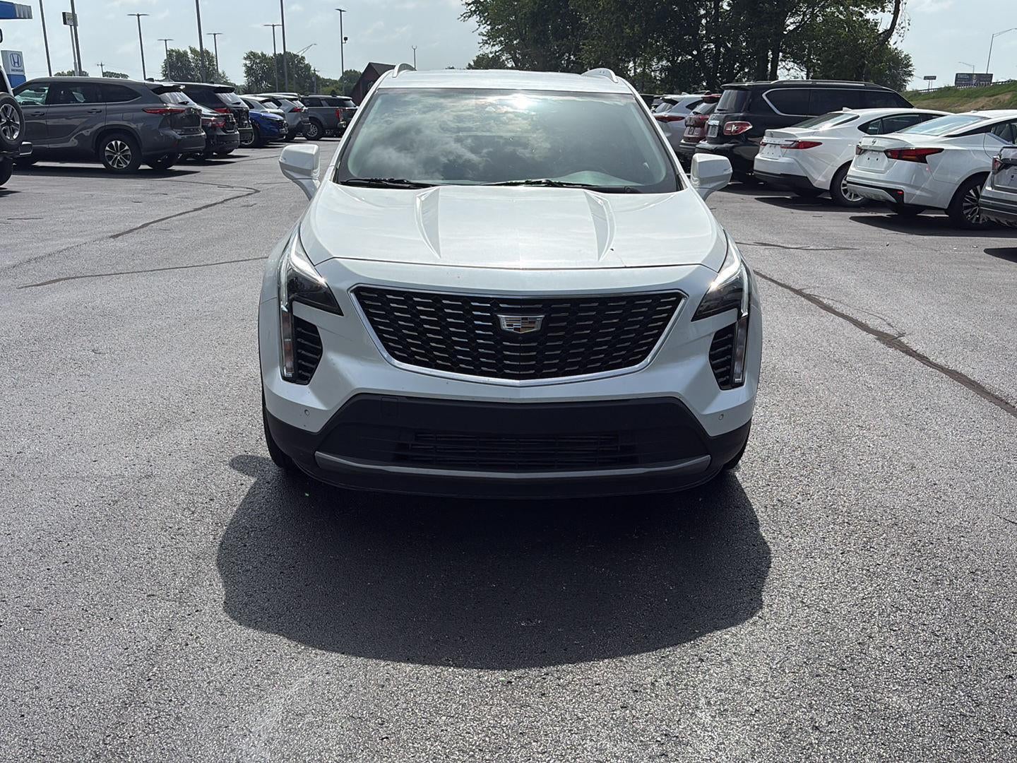 2023 Cadillac XT4 FWD Premium Luxury