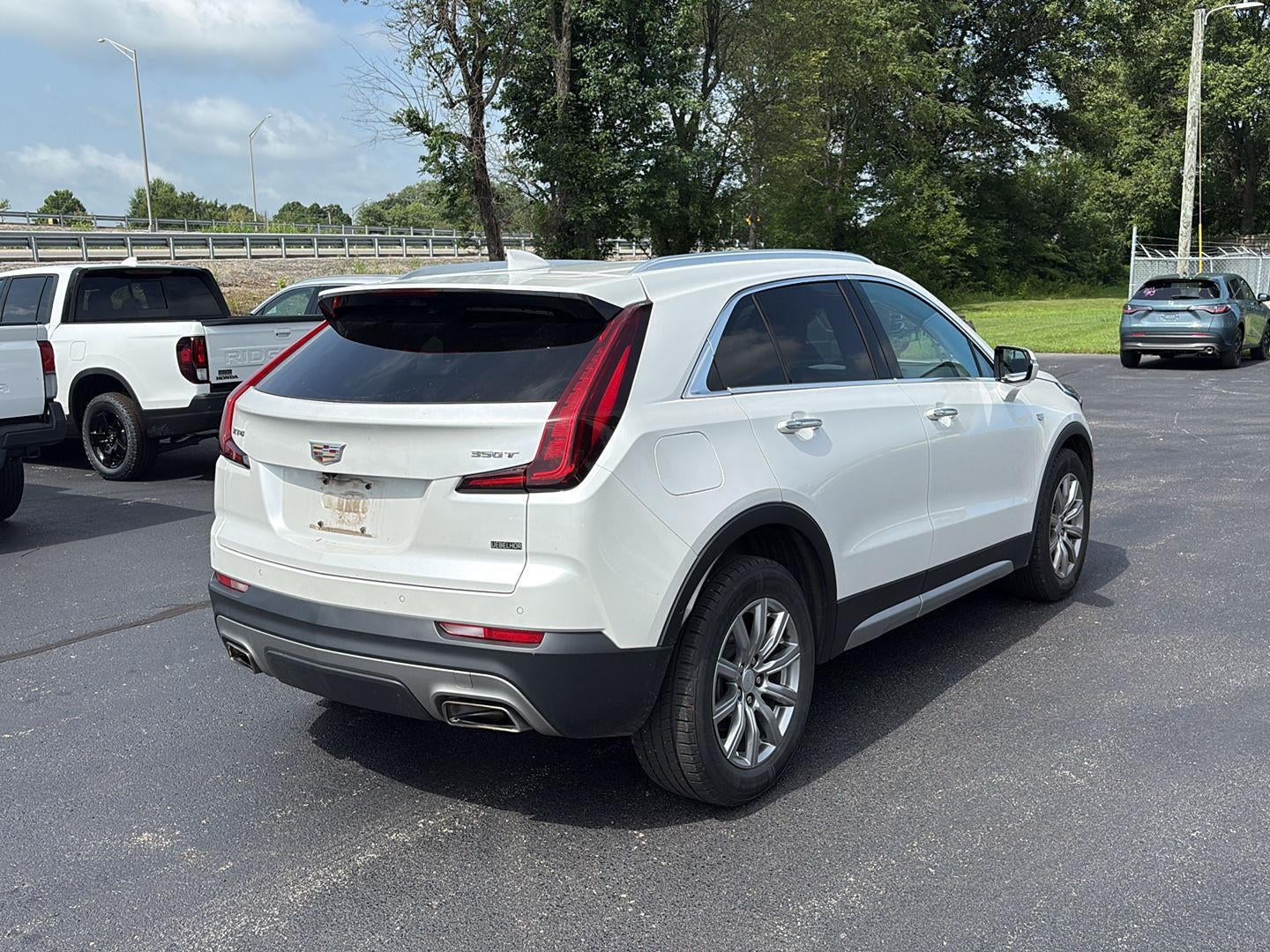 2023 Cadillac XT4 FWD Premium Luxury