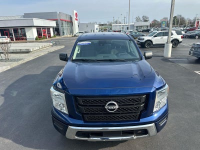 2023 Nissan TITAN SV