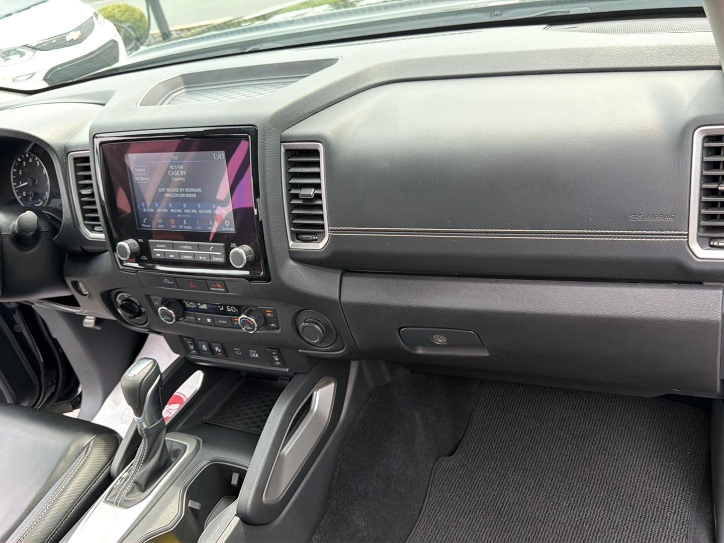 2024 Nissan Frontier SL