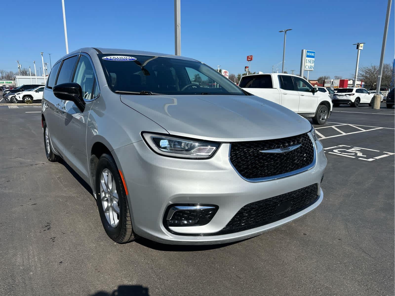 2024 Chrysler PACIFICA TOURING L