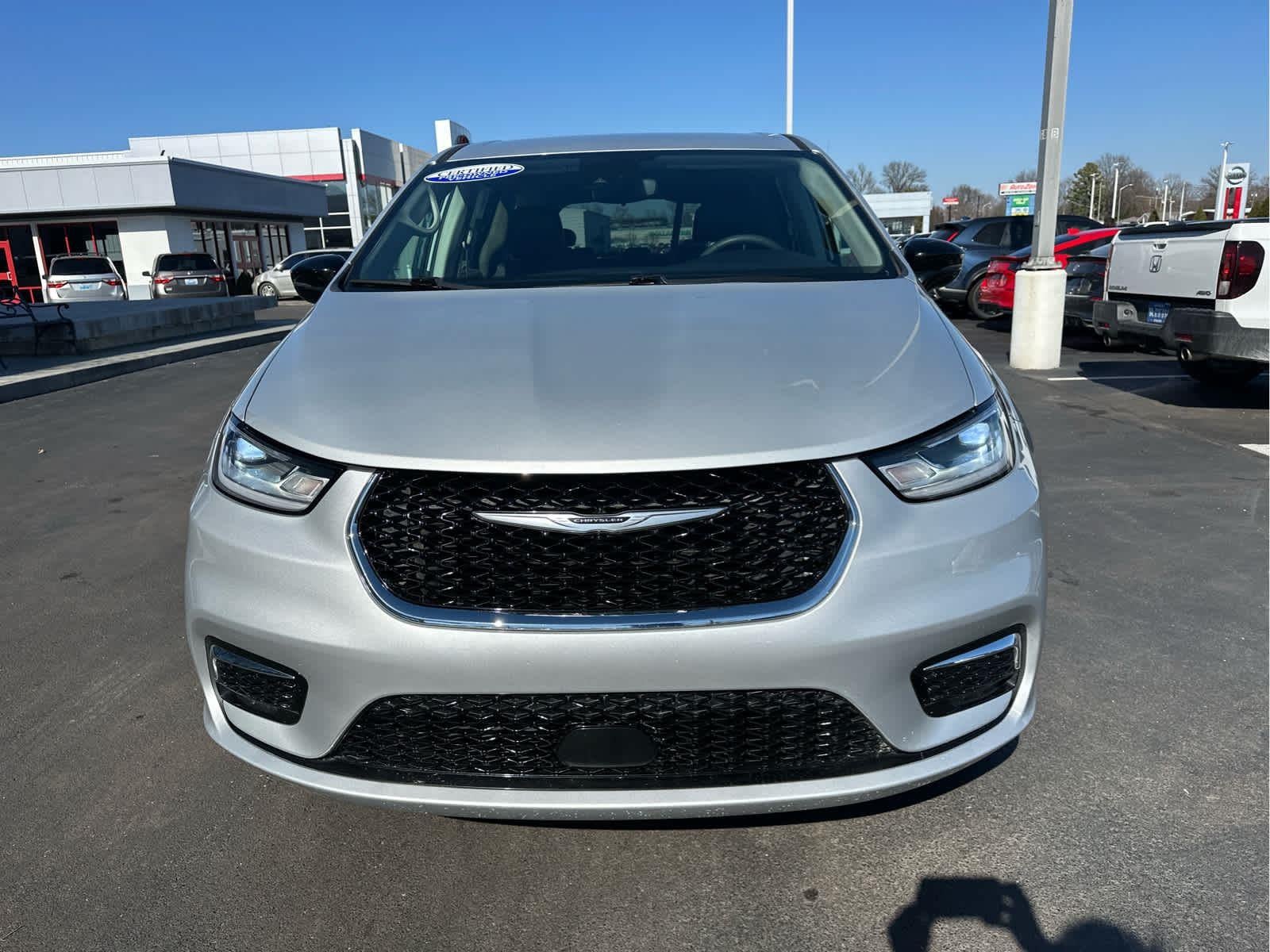 2024 Chrysler PACIFICA TOURING L