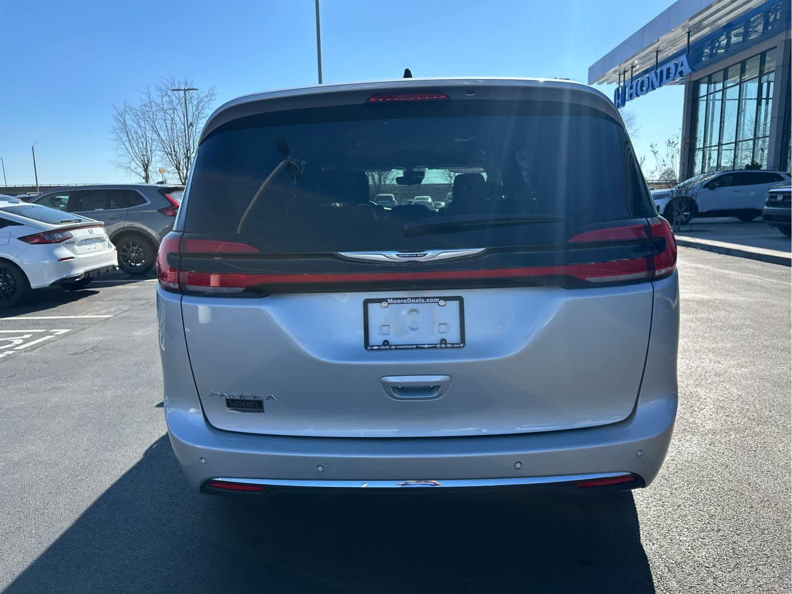 2024 Chrysler PACIFICA TOURING L