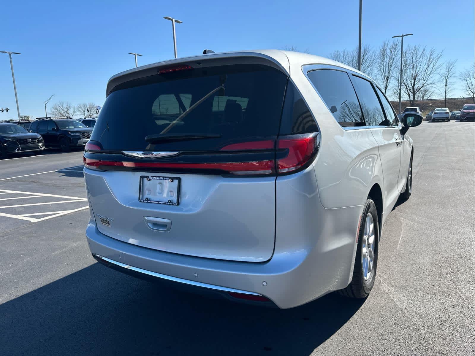 2024 Chrysler PACIFICA TOURING L