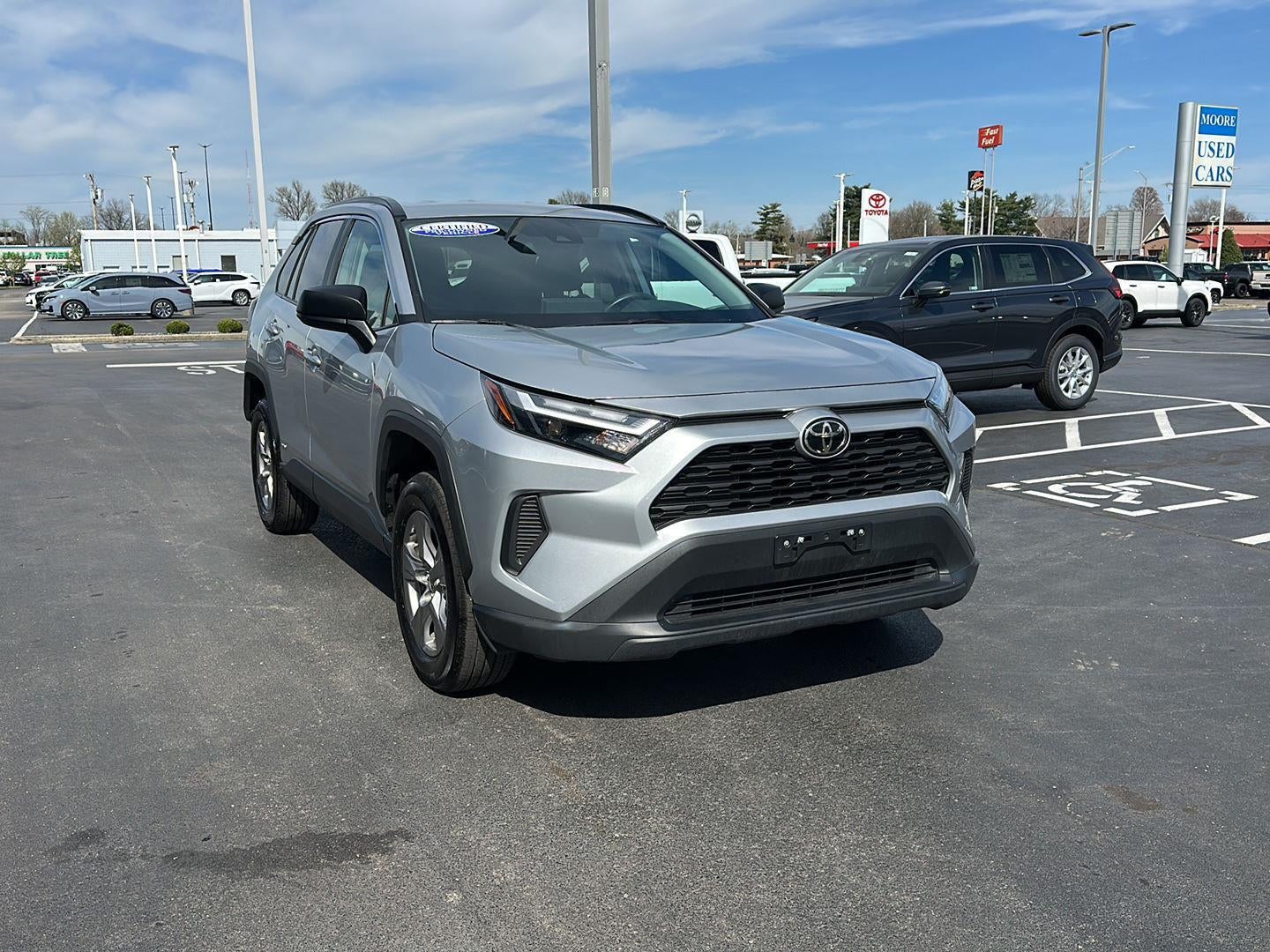 2025 TOYOTA TRUCK RAV4 HYBRID LE
