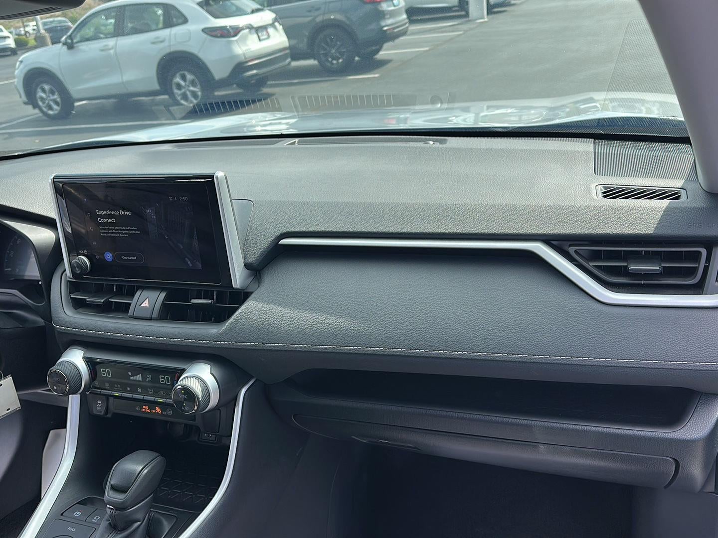 2025 TOYOTA TRUCK RAV4 HYBRID LE