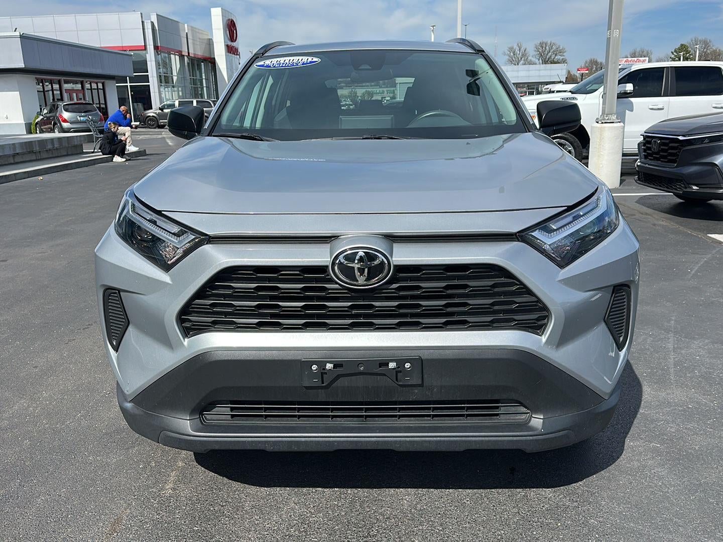 2025 TOYOTA TRUCK RAV4 HYBRID LE