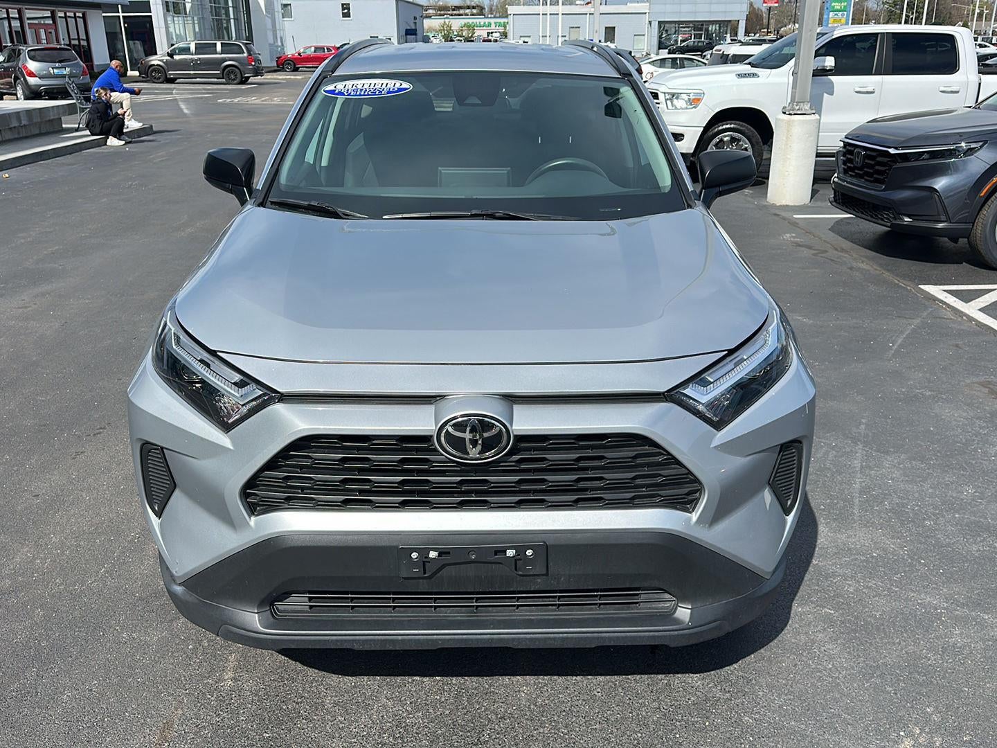 2025 TOYOTA TRUCK RAV4 HYBRID LE