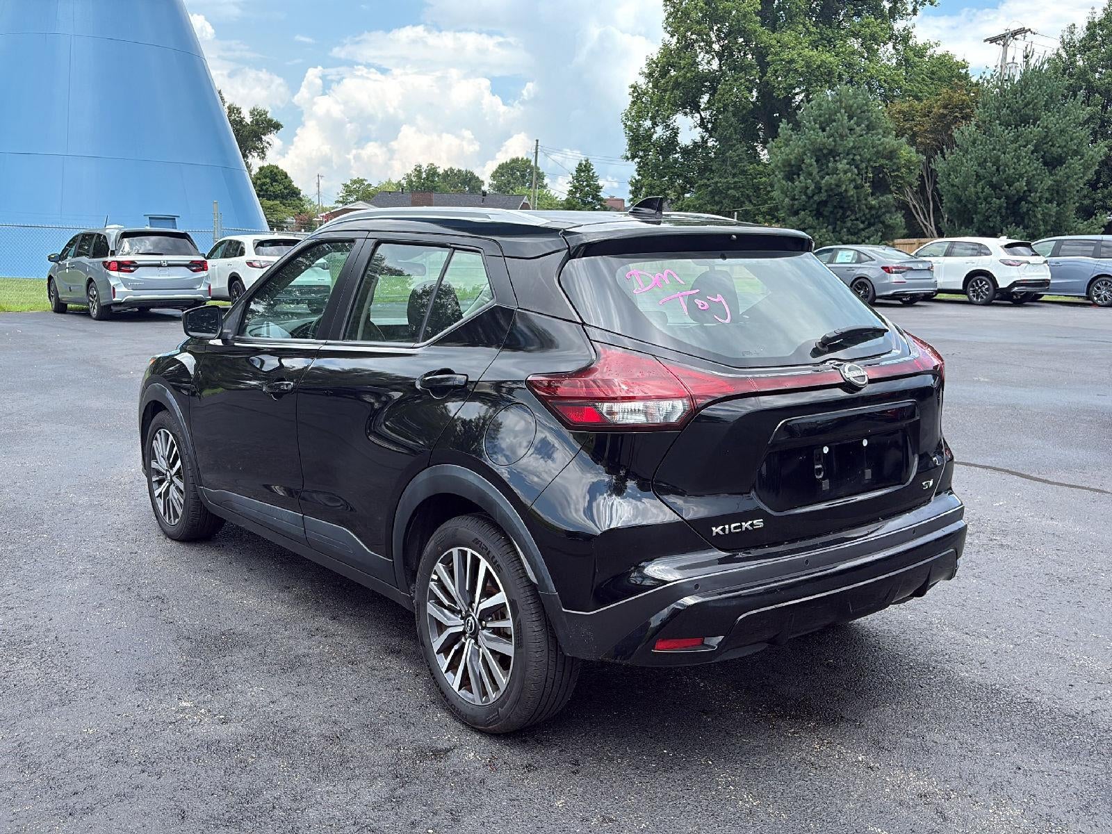 2023 Nissan Kicks SV