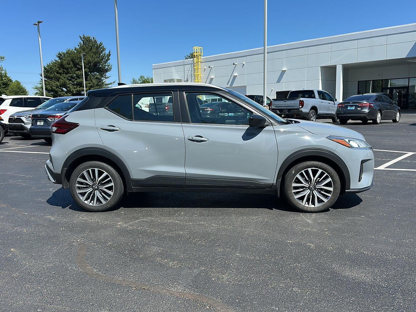 2024 Nissan Kicks SV
