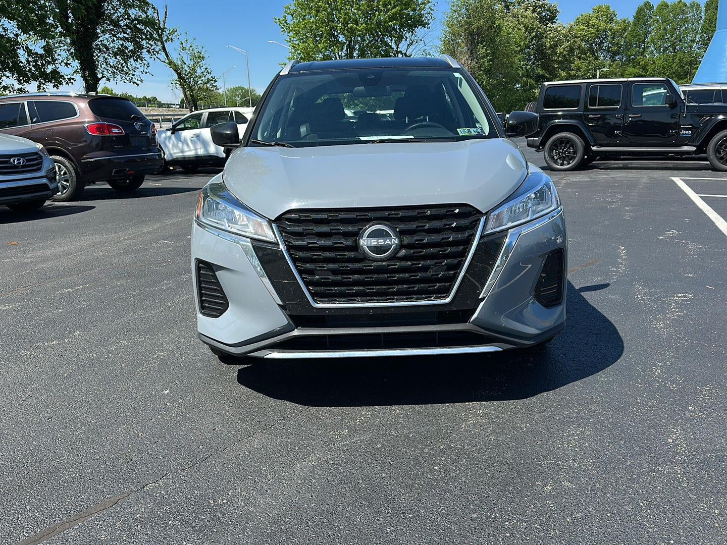 2024 Nissan Kicks SV