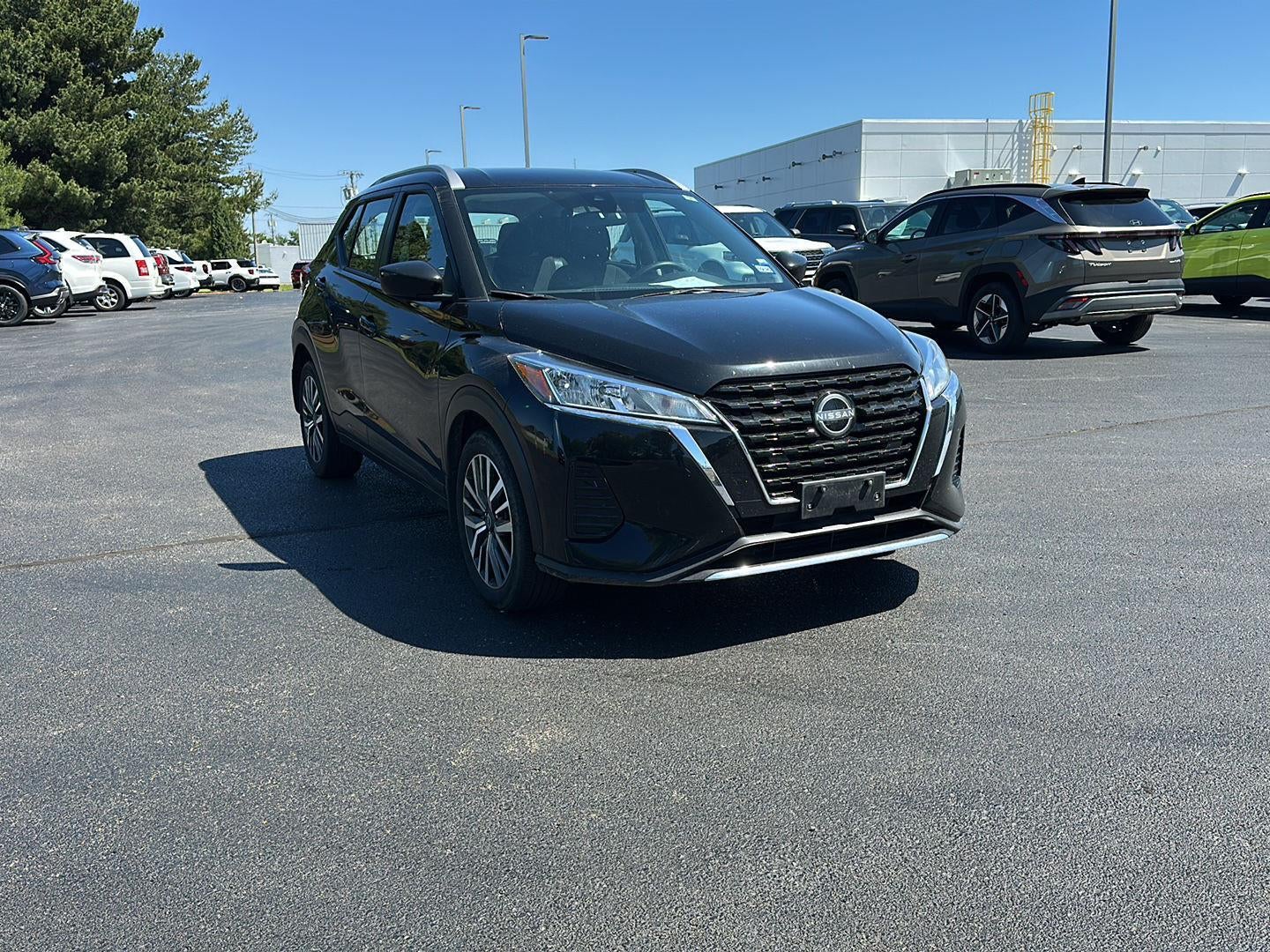 2023 Nissan Kicks SV