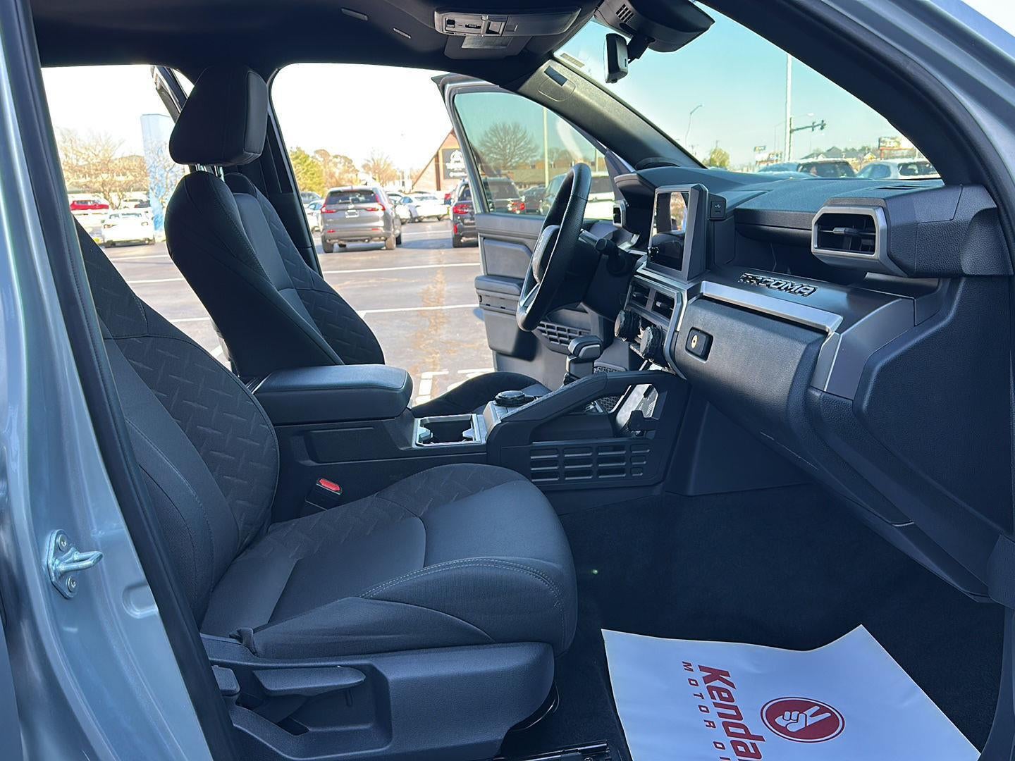 2024 TOYOTA TRUCK TACOMA 4WD SR5