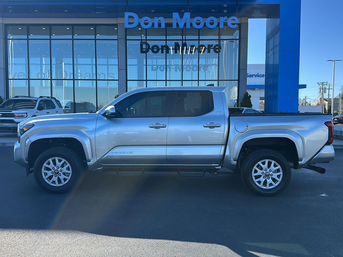 2024 TOYOTA TRUCK TACOMA 4WD SR5
