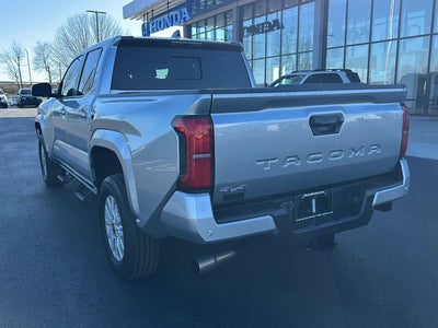 2024 TOYOTA TRUCK TACOMA 4WD SR5