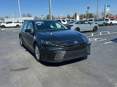 2025 Toyota CAMRY LE