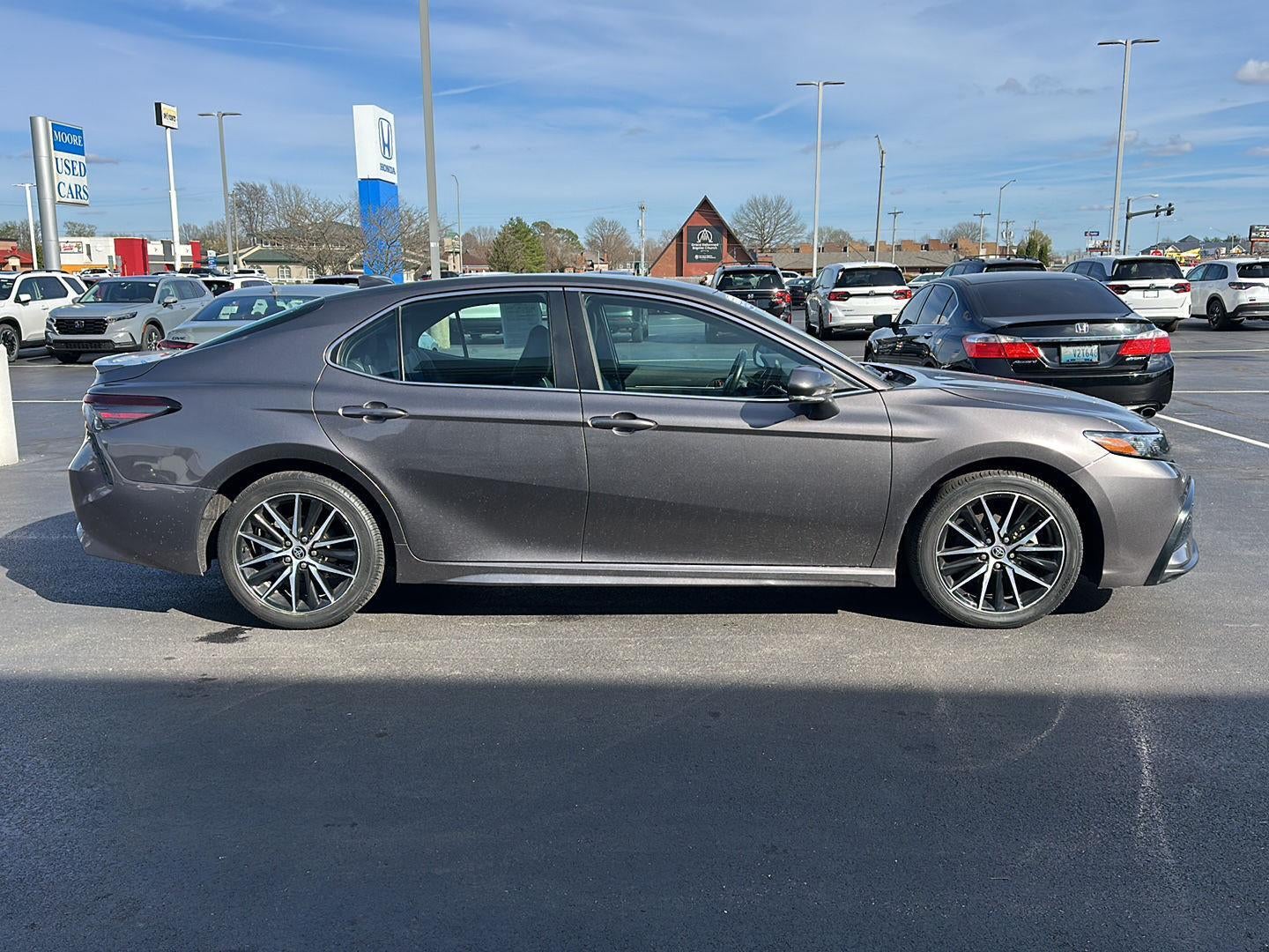 2023 Toyota CAMRY SE