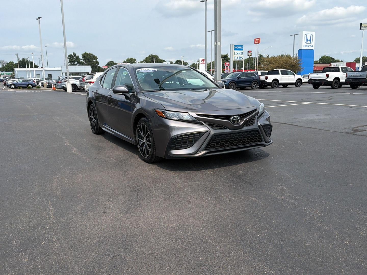 2024 Toyota Camry SE