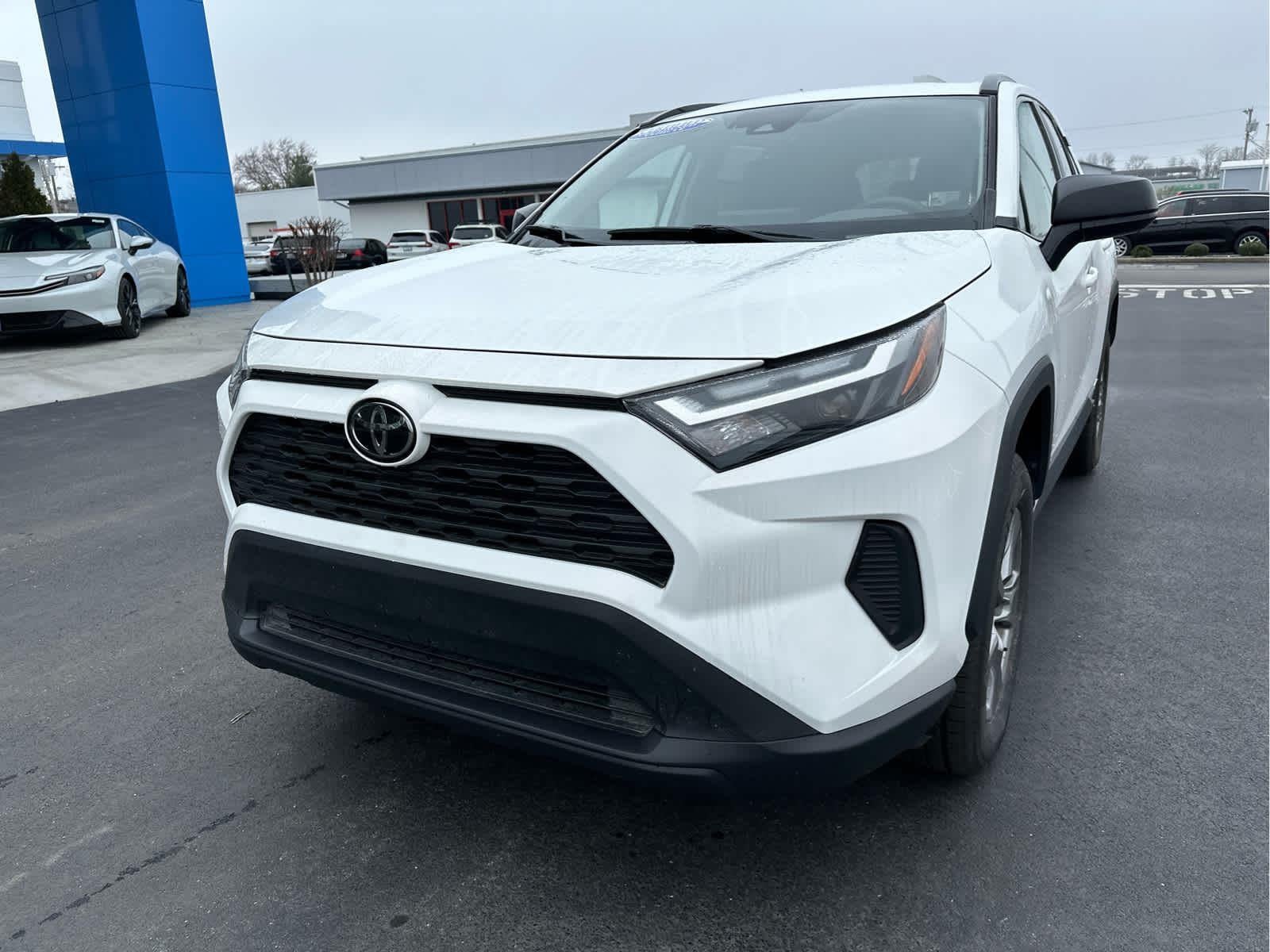 2025 TOYOTA TRUCK RAV4 HYBRID LE