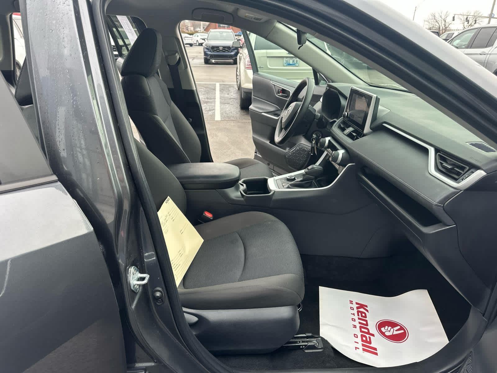 2025 TOYOTA TRUCK RAV4 HYBRID LE