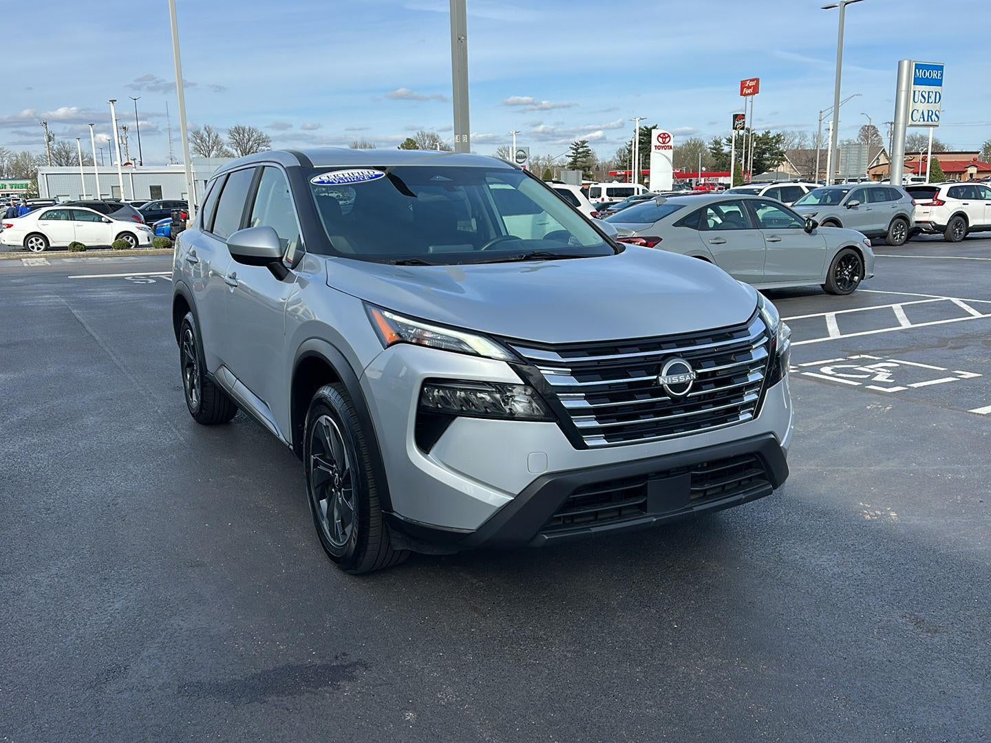 2025 Nissan ROGUE SV