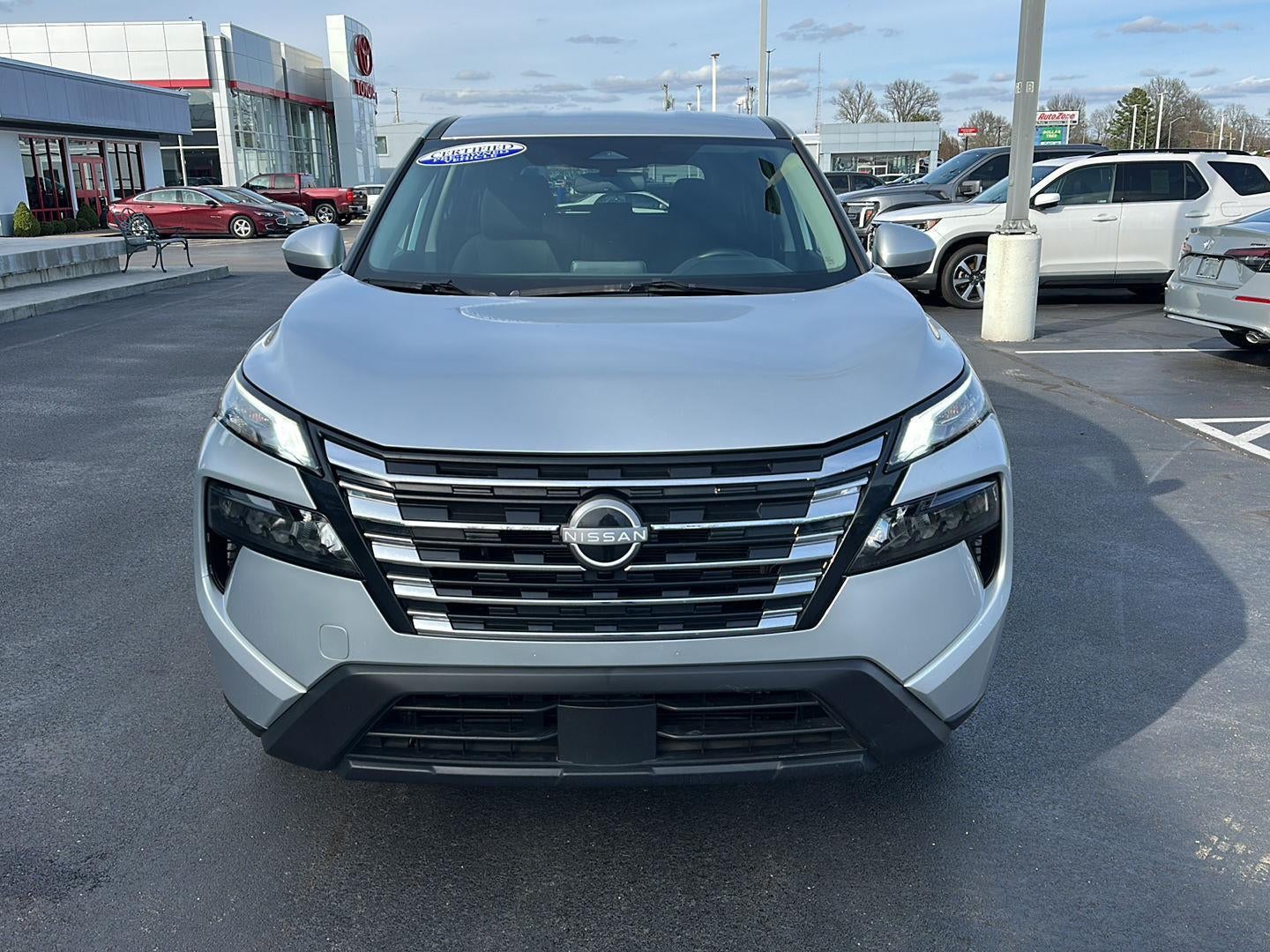 2025 Nissan ROGUE SV