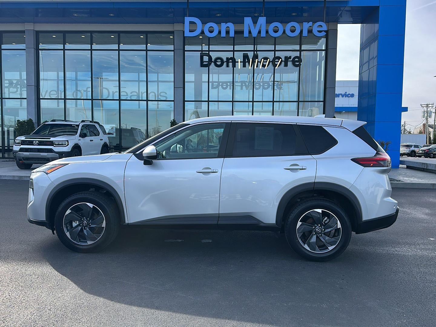 2025 Nissan ROGUE SV