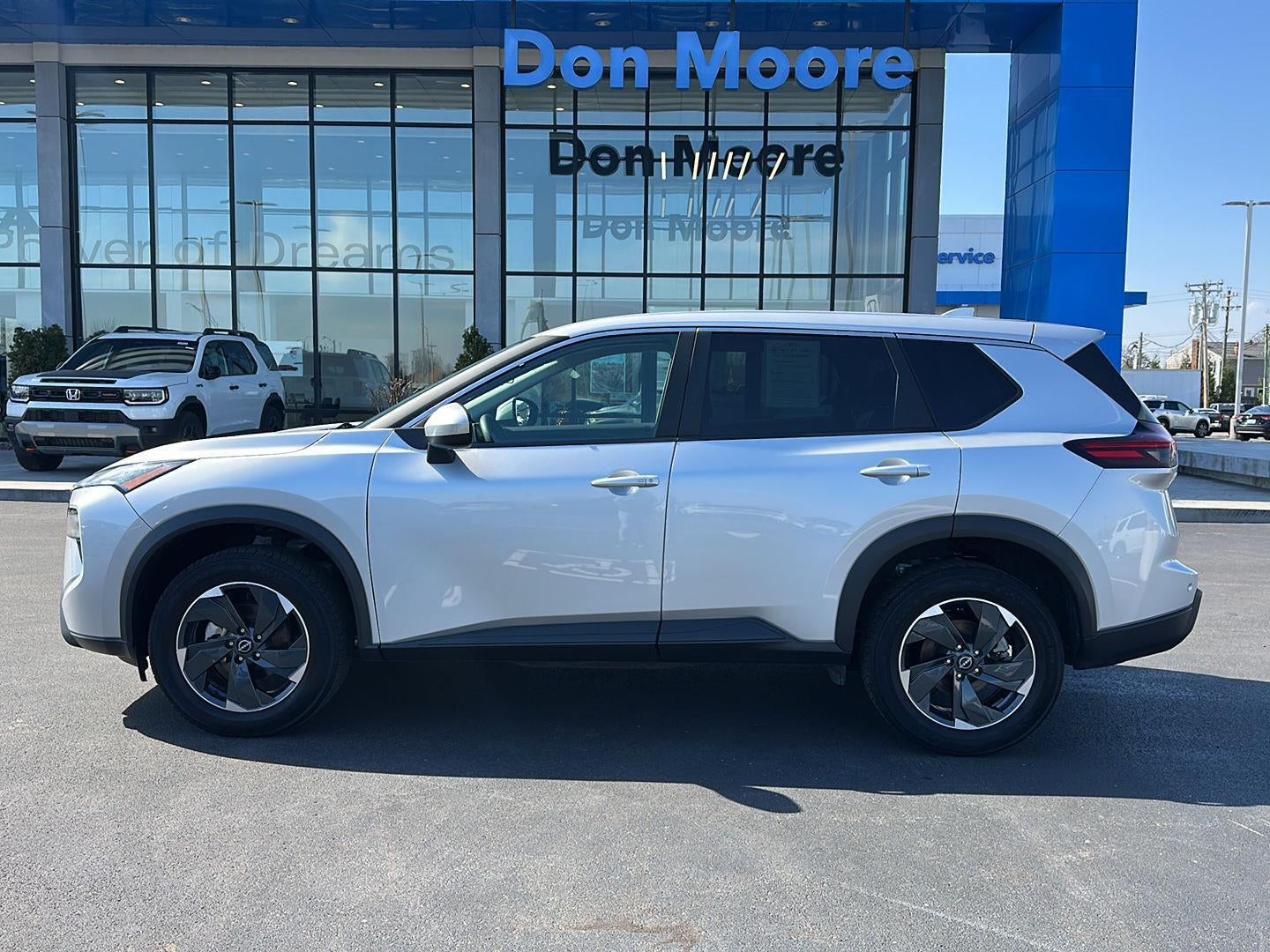 2024 Nissan ROGUE SV