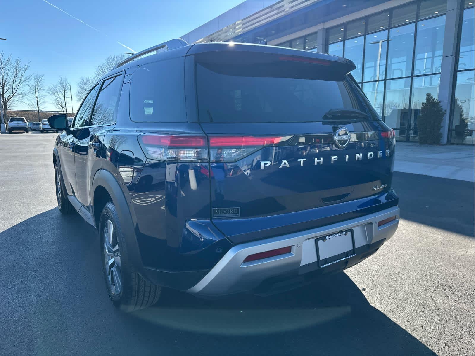 2025 Nissan PATHFINDER SL