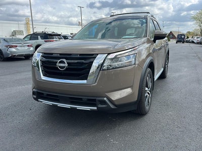 2024 Nissan Pathfinder Platinum