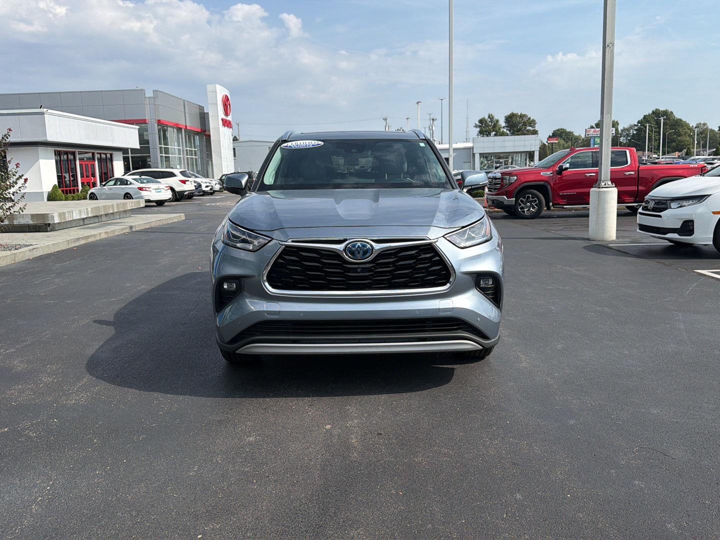 2021 Toyota Highlander Hybrid Platinum