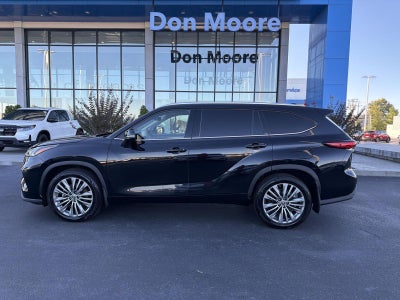 2022 Toyota Highlander Platinum