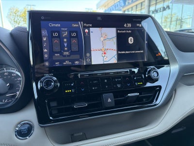 2022 Toyota Highlander Platinum