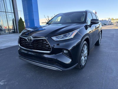 2022 Toyota Highlander Platinum