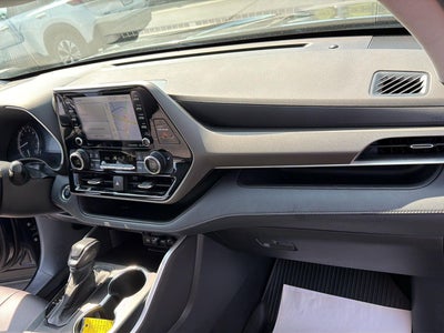 2021 Toyota Highlander XLE