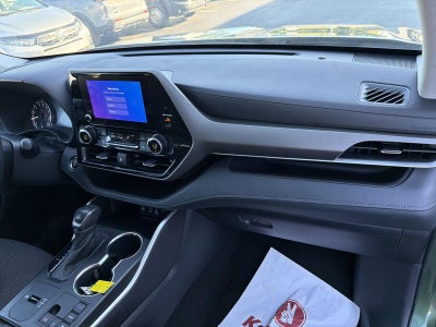 2023 Toyota Highlander LE