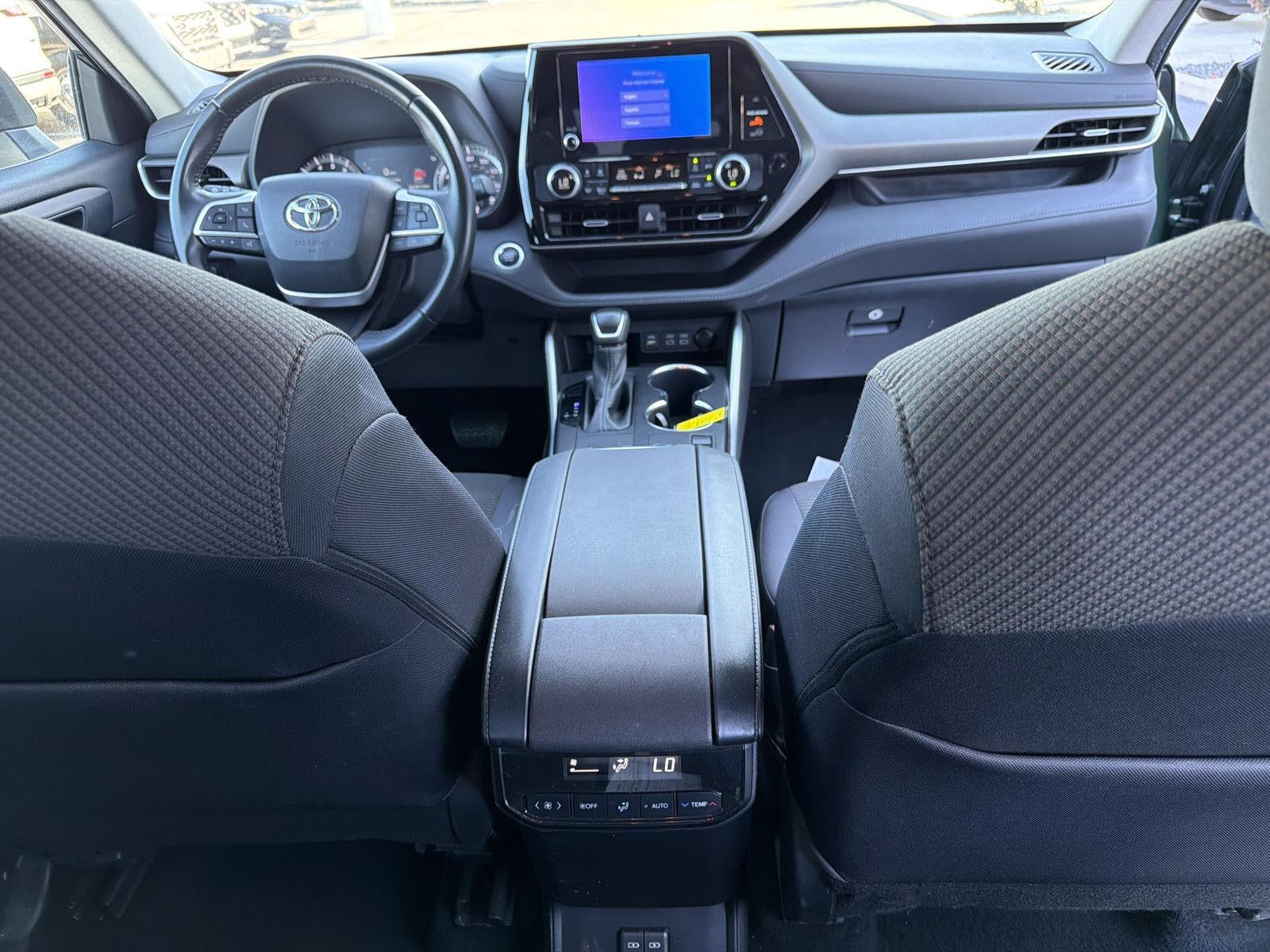2023 Toyota Highlander LE