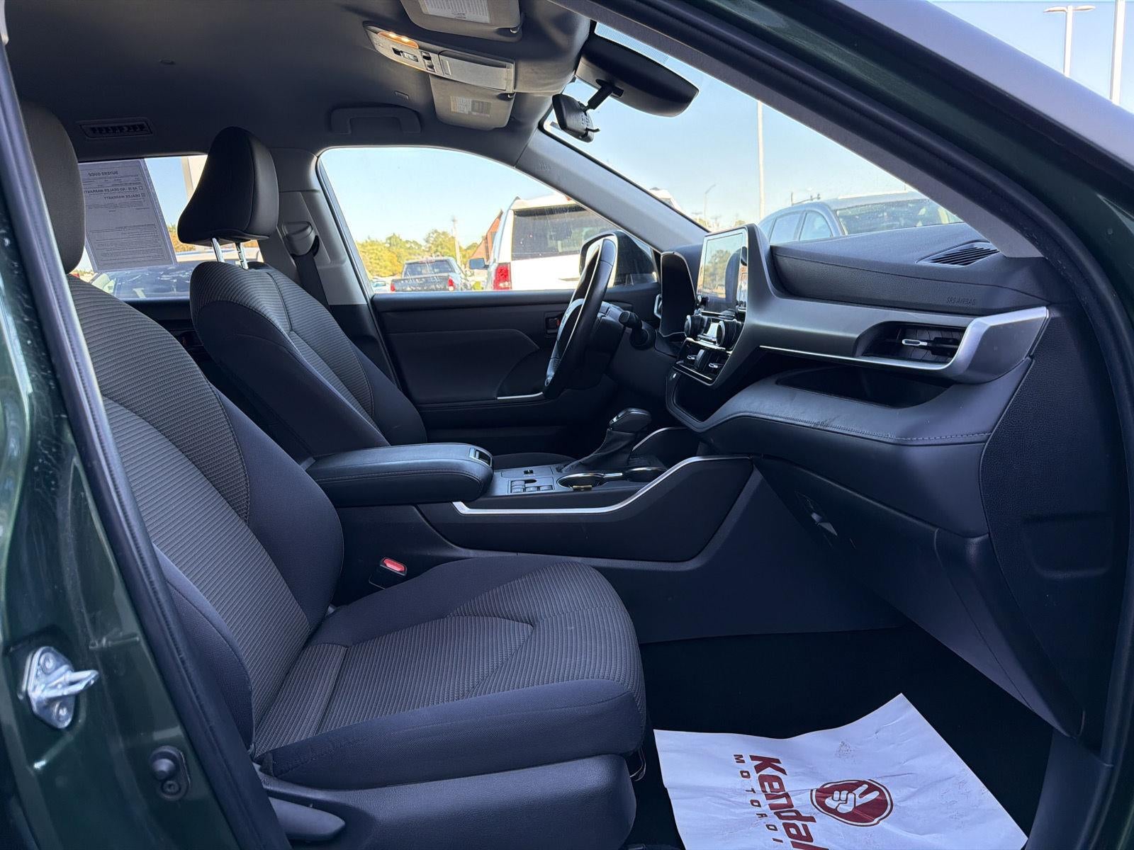 2023 Toyota Highlander LE