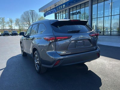 2024 Toyota Highlander XLE
