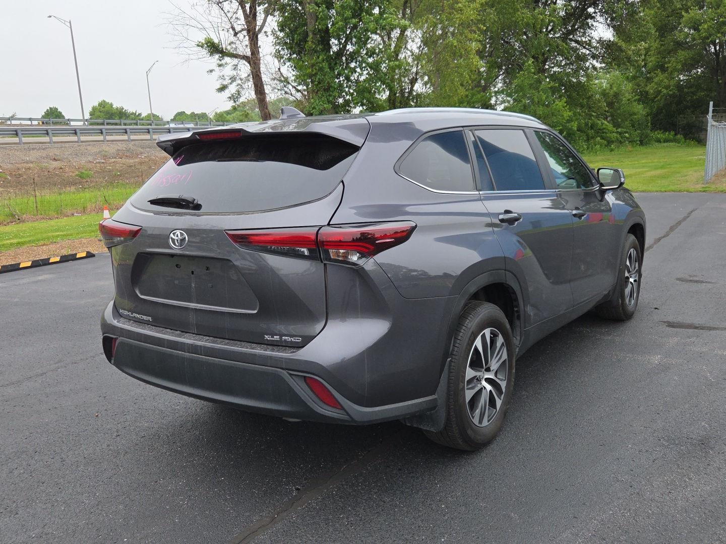2024 Toyota Highlander XLE