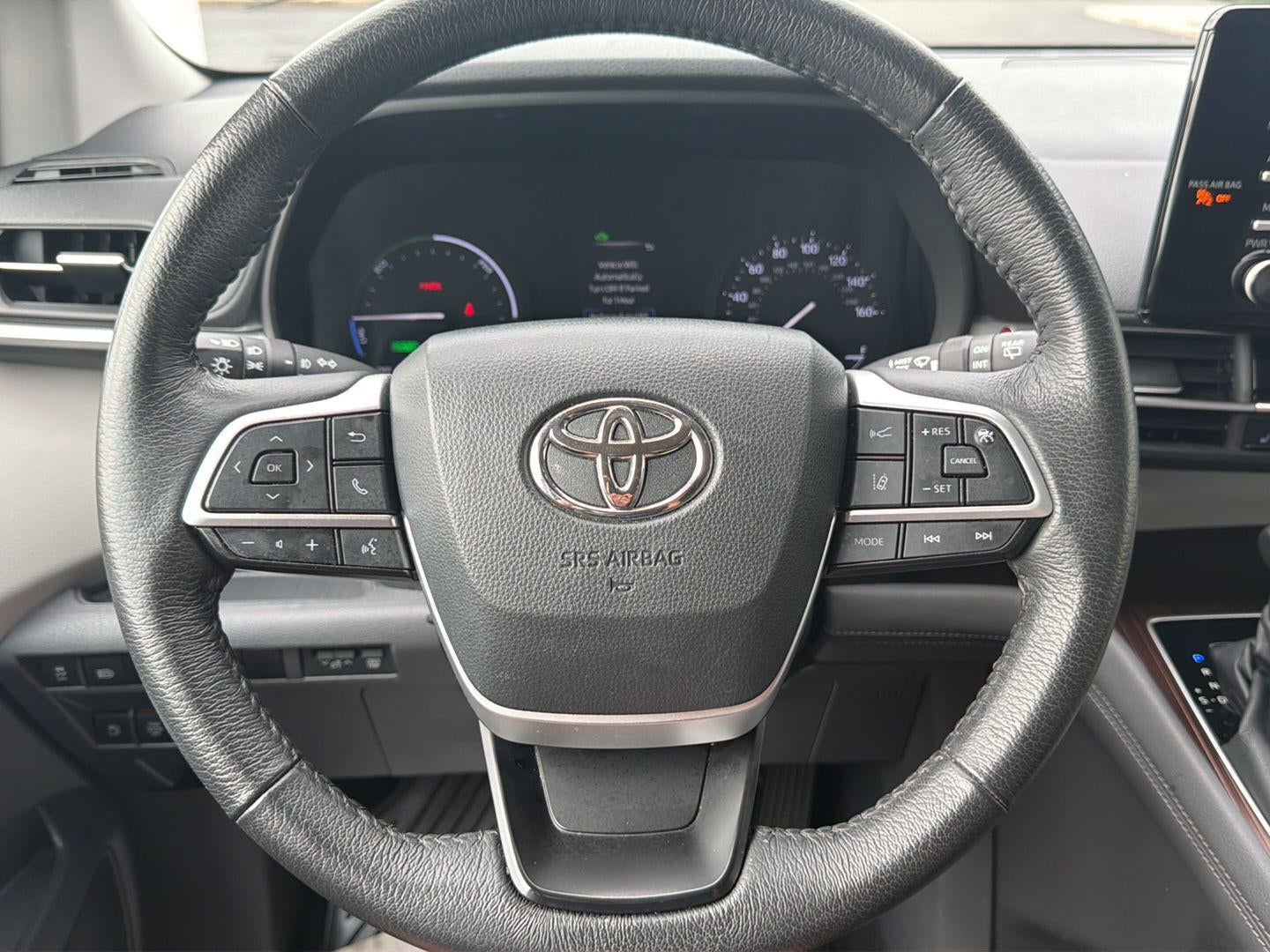 2024 Toyota Sienna XLE