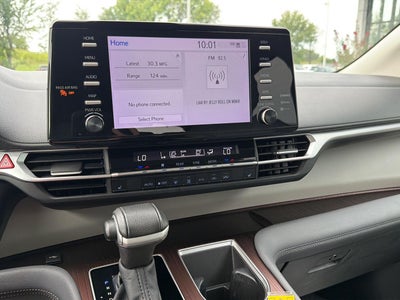 2024 Toyota Sienna XLE