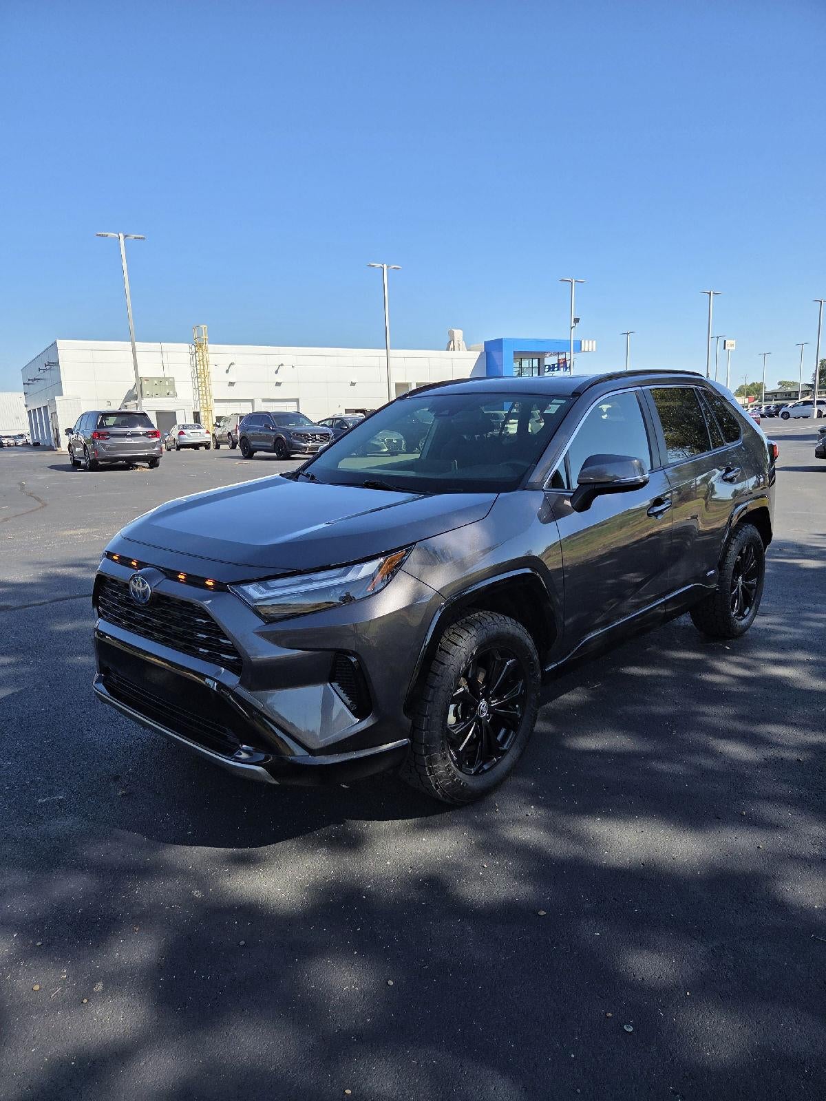 2023 Toyota RAV4 Hybrid SE