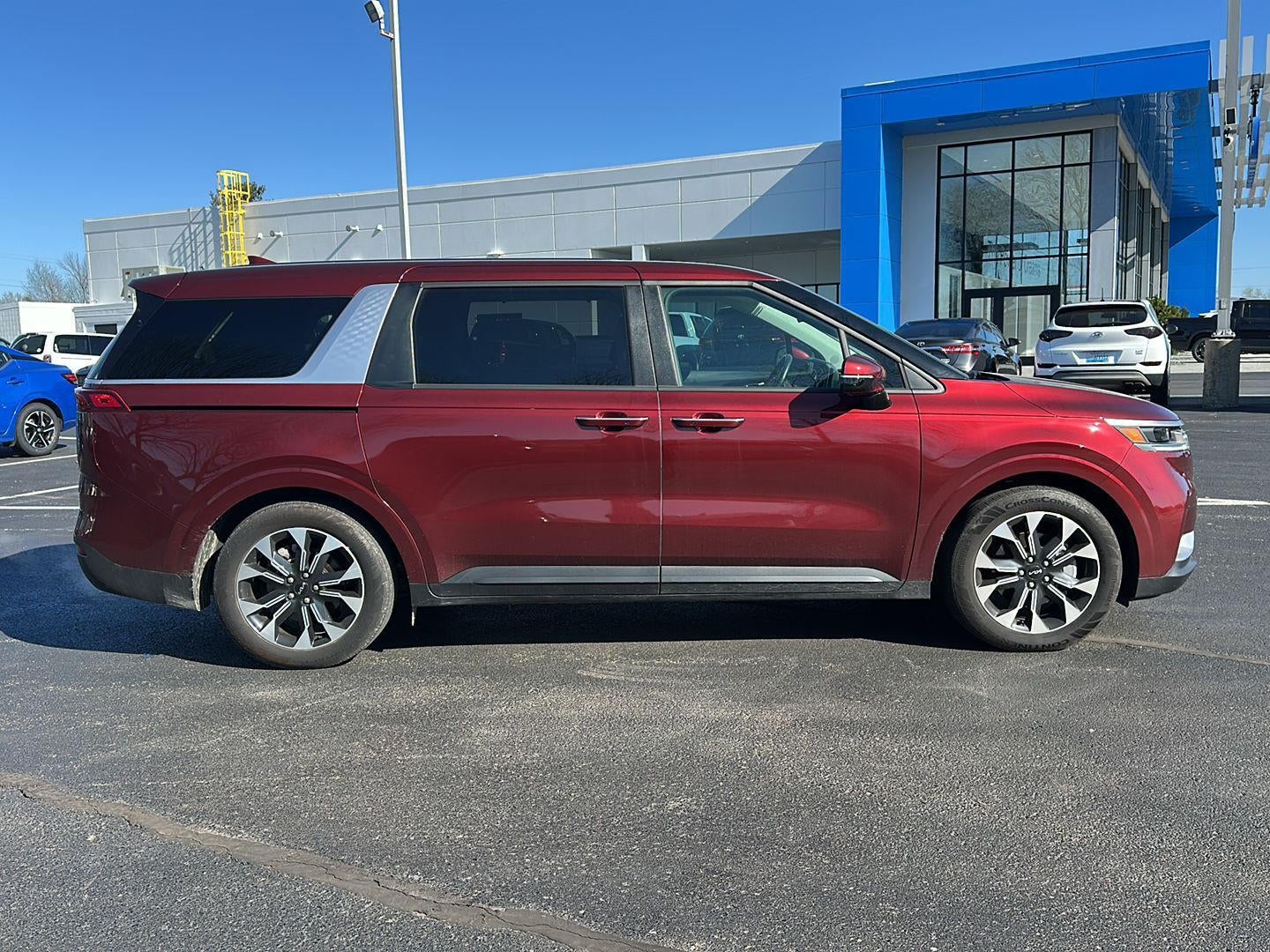 2024 Kia Carnival EX