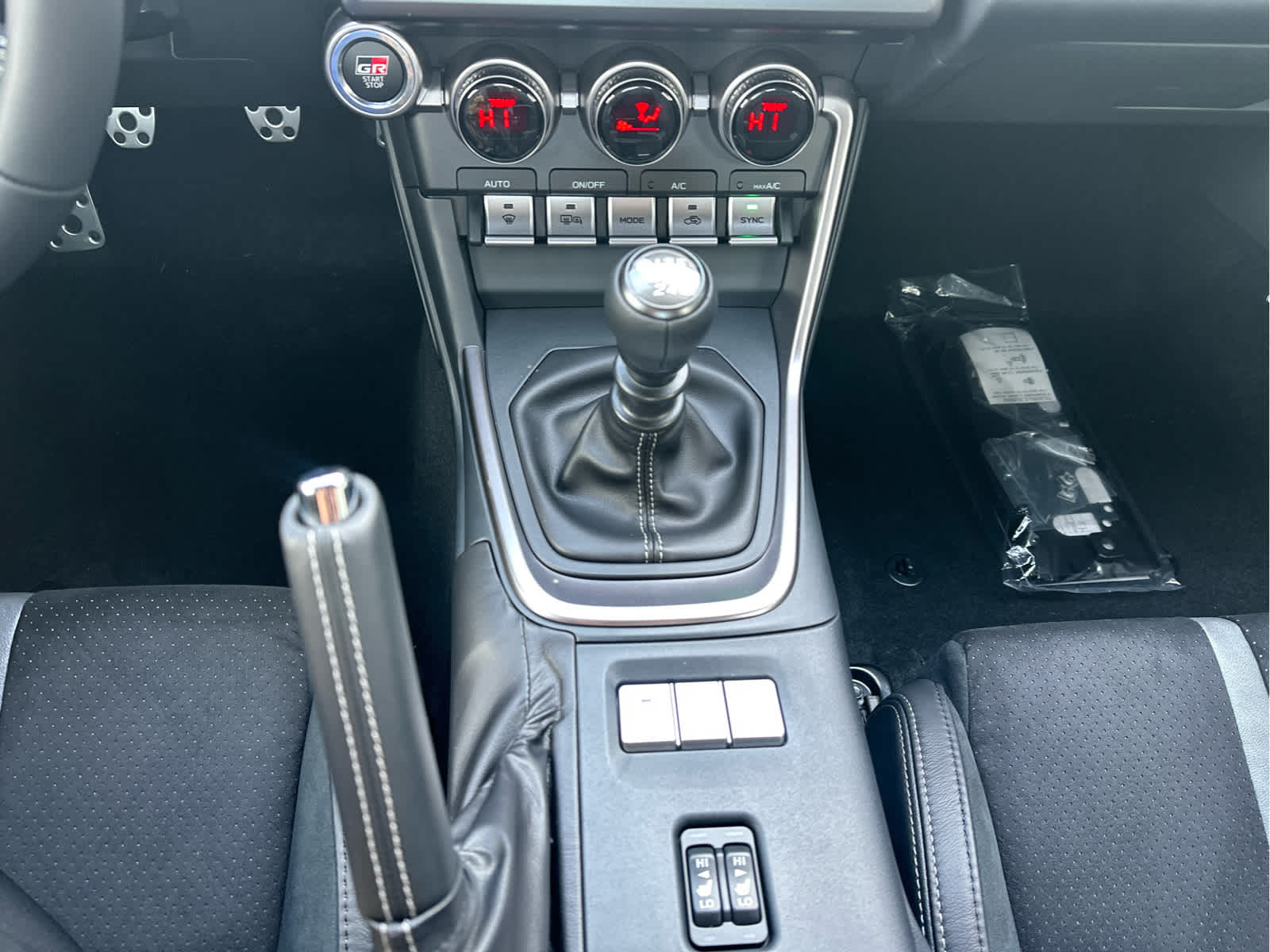 2026 Toyota GR86 Premium MT