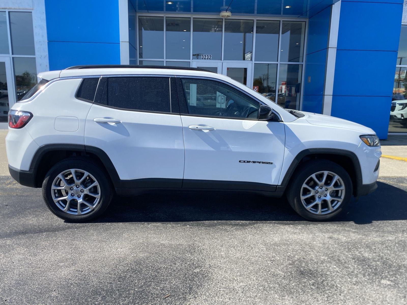 2022 Jeep Compass Latitude Lux