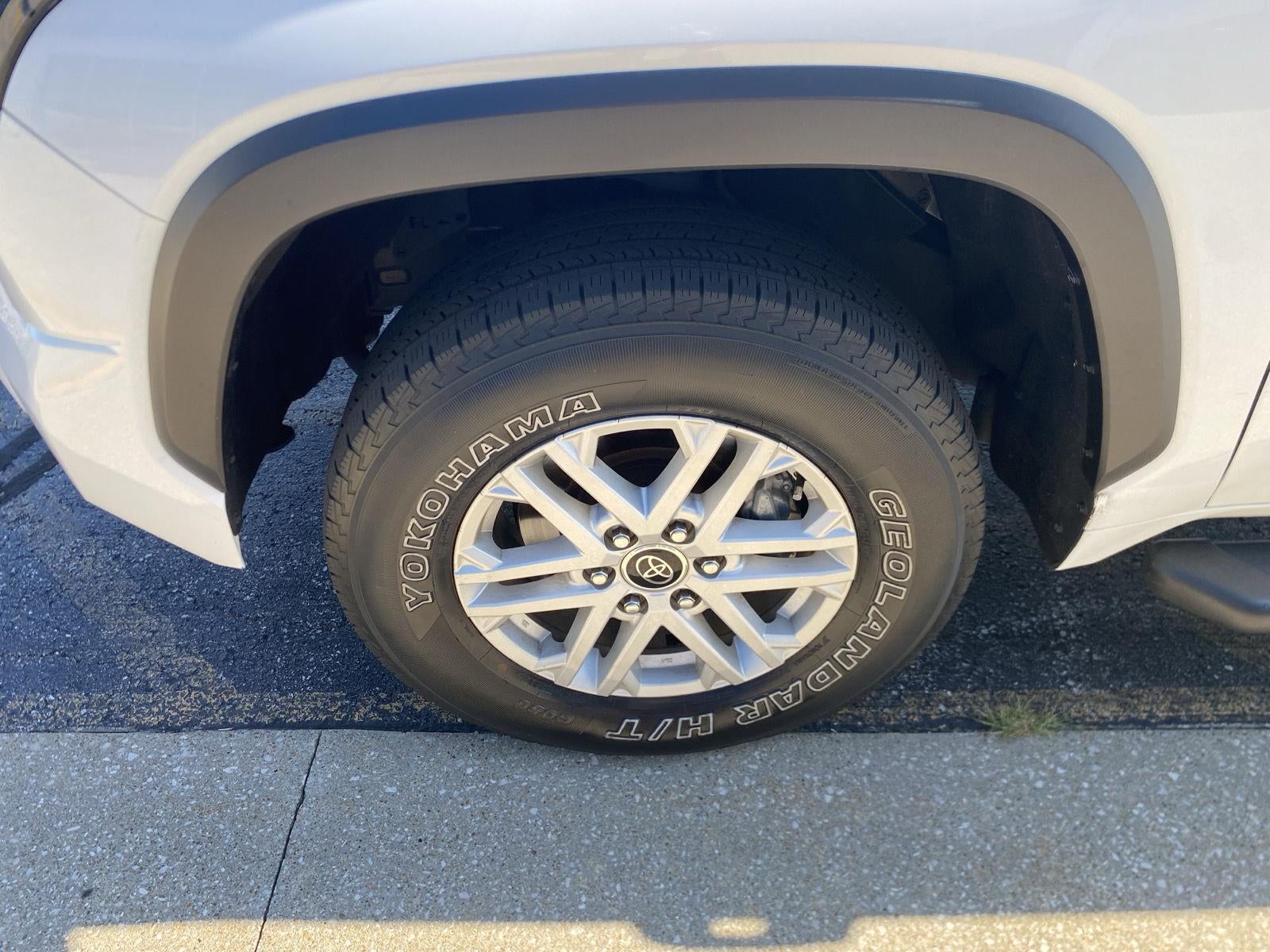 2022 Toyota Tundra 4WD SR5