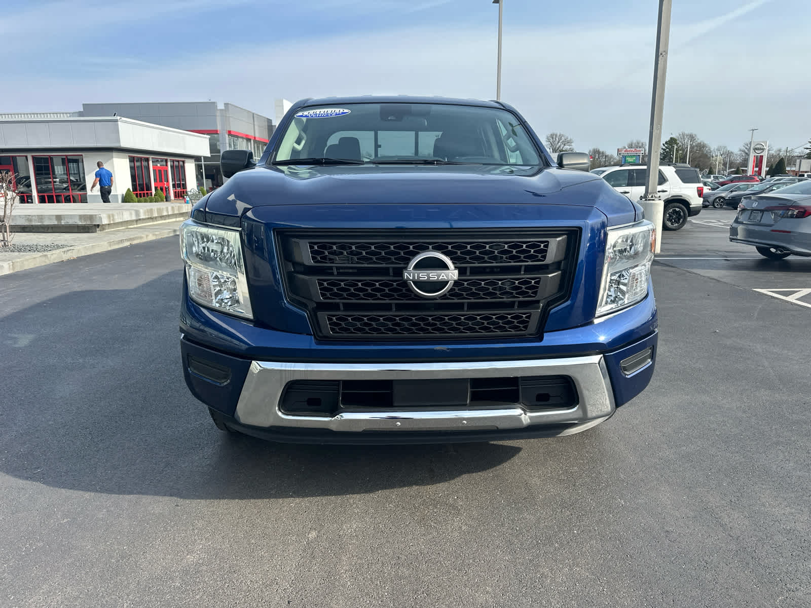 2023 Nissan Titan SV